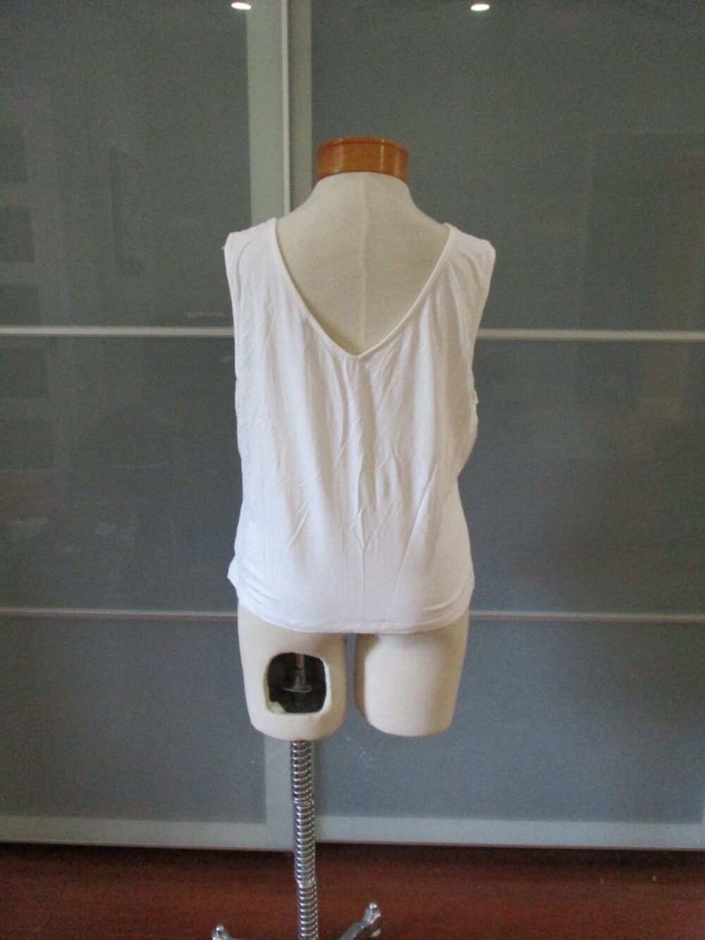 LK Bennett "Athena" V-Neck Tank Top - Picture 3 of 5